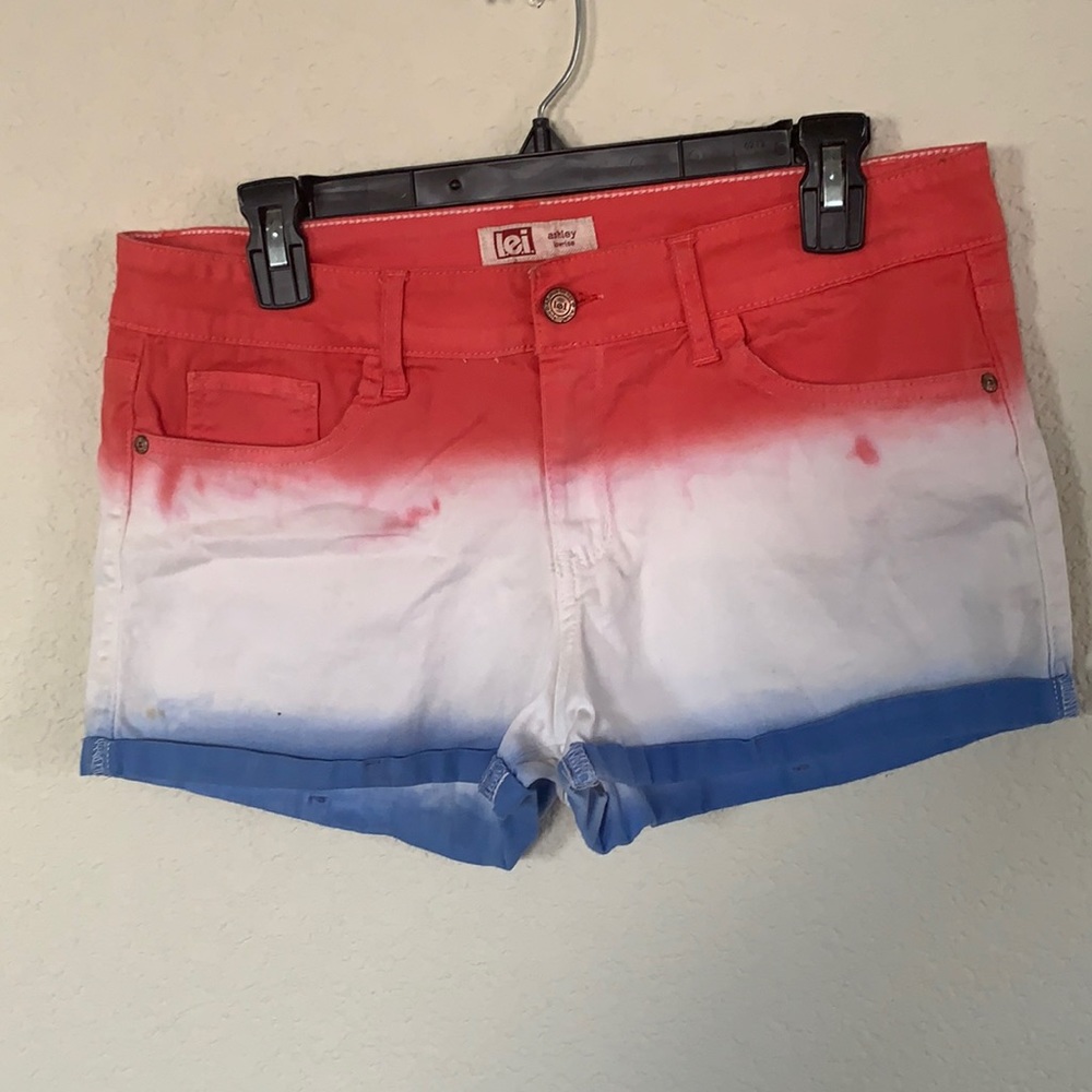 lei tie-dye shorts